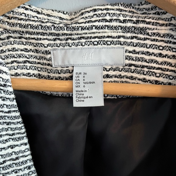 H&M striped blazer - Picture 2 of 4